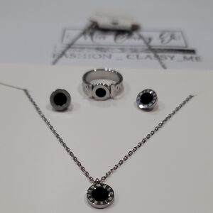 Chic Silver and Black Necklace by